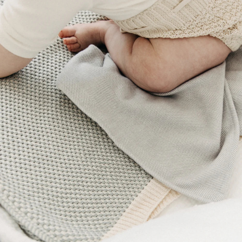 DH Brunello Lake Blanket