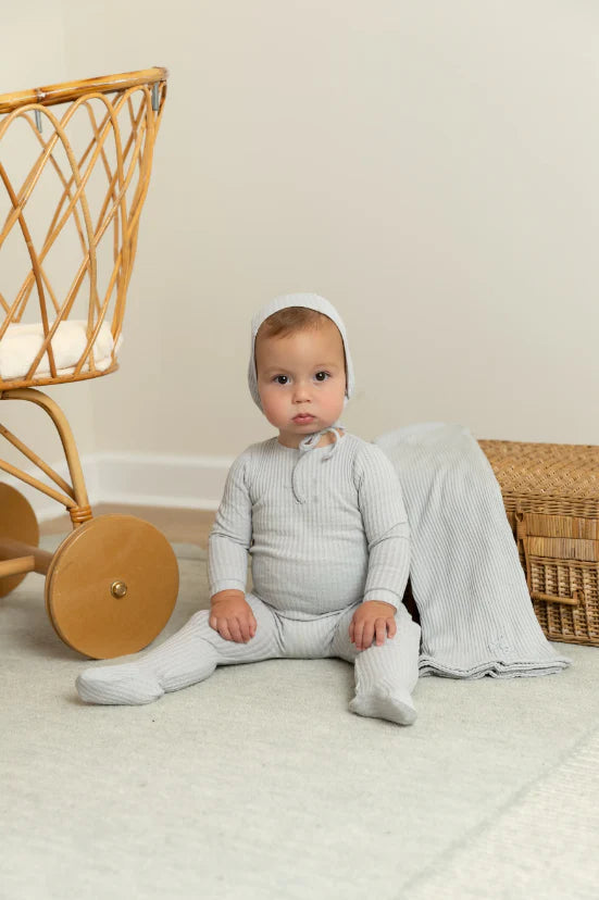 Dainty Rope Pointelle-London Fog
Blanket