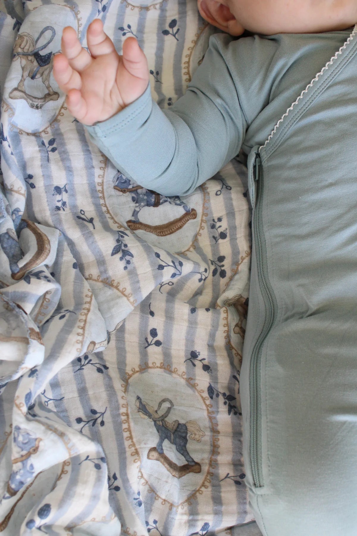 SOLID SLATE BLUE SCALLOPED BAMBOO WRAP FOOTIE