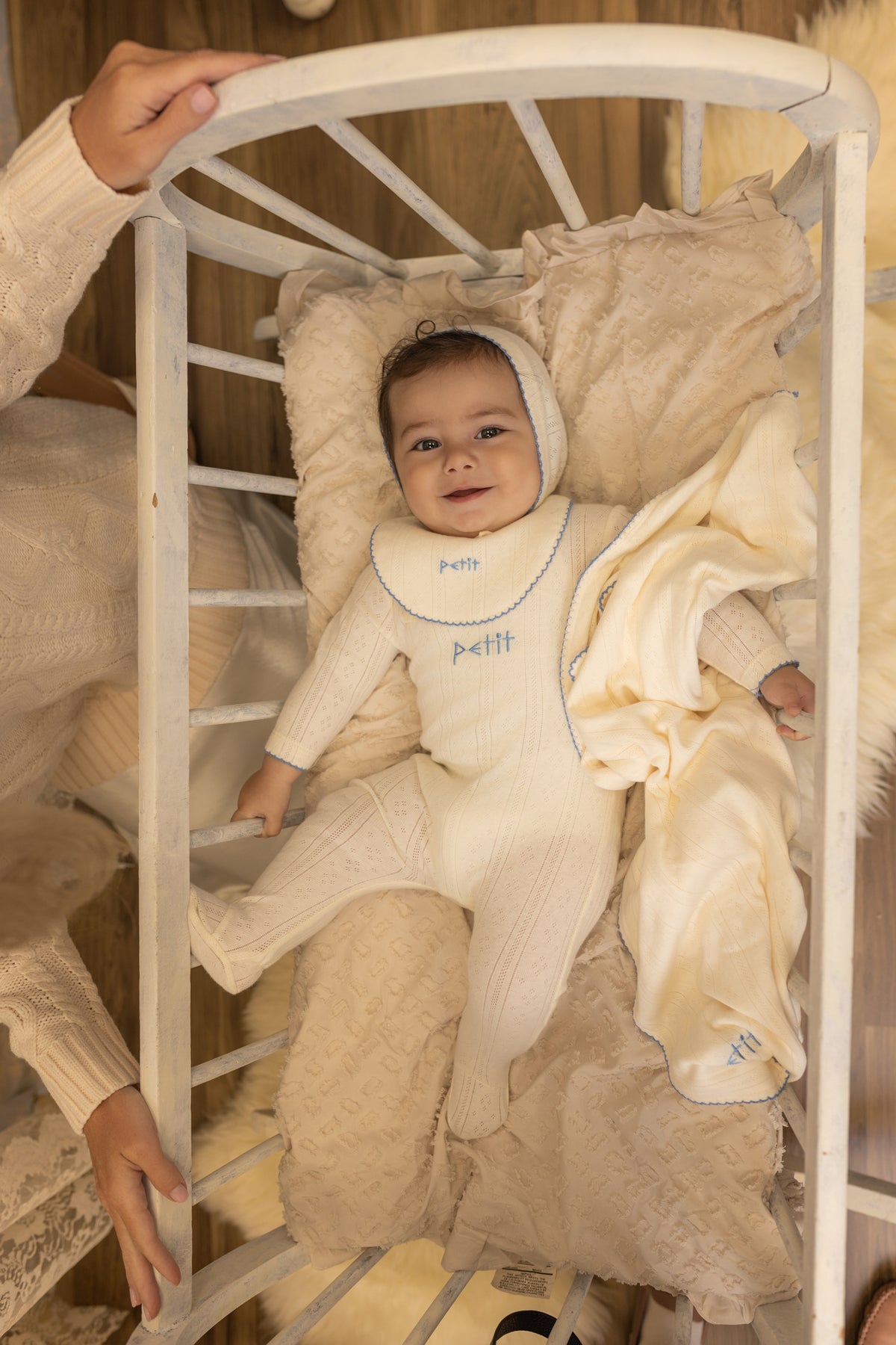 Petit White/Blue Blanket